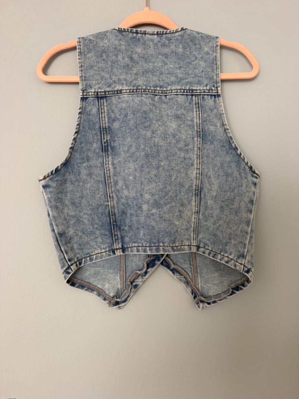 Denim Button-Front V-Neck Vest Top - Light Blue - Picture 5 of 10